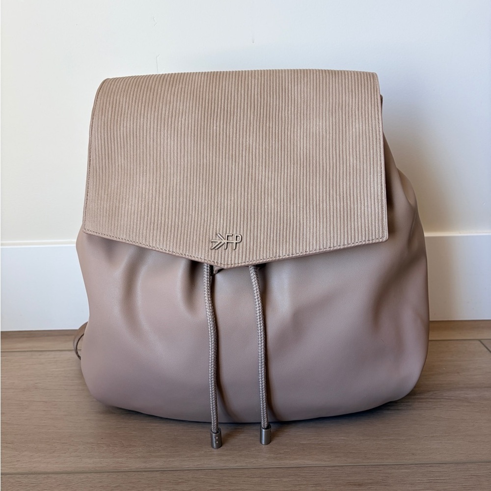 Freshly Picked Aspen Ribbed Drawstring
Diaper Bag